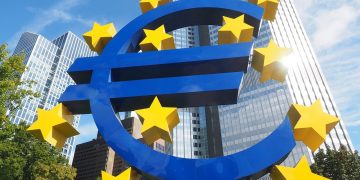 ΕΚΤ: Ο πληθωρισμός κορυφώθηκε το Νοέμβριο