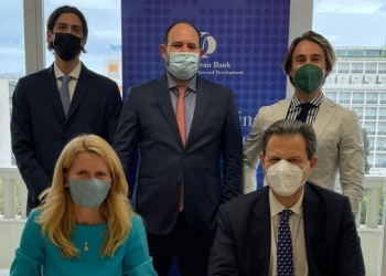 Υπεγράφη η σύμβαση μεταξύ Ταμείου Ανάκαμψης & EBRD