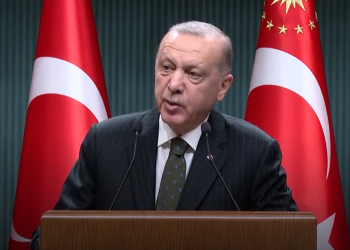 Ο Ερντογάν xάνει στις δημοσκοπήσεις από Γιαβάς & Ιμάμογλου