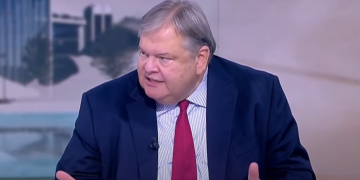 Βενιζέλος: Ο Κάρολος Παπούλιας άσκησε τα καθήκοντά του με διακριτικό – στιβαρό & αποτελεσματικό τρόπο