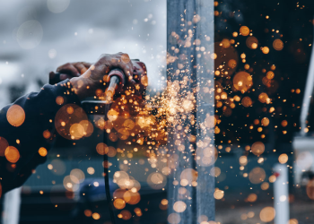 ΕΛΣΤΑΤ: Αύξηση 39,4% στον κύκλο εργασιών της βιομηχανίας τον Νοέμβριο 2021