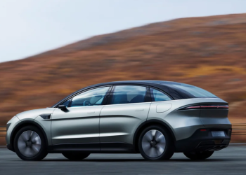 H Sony παρουσίασε το νέο SUV Vision-S 02