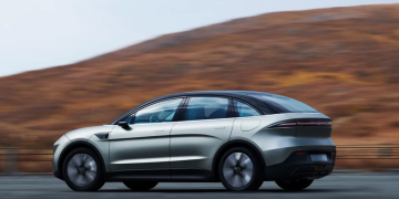 H Sony παρουσίασε το νέο SUV Vision-S 02