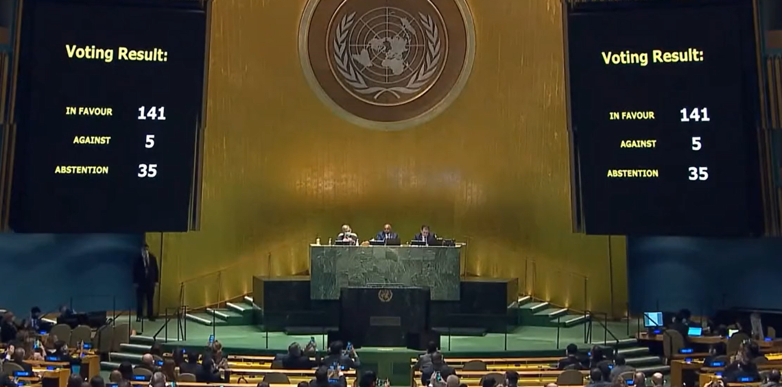 Με συντριπτική πλειοψηφία η Γενική Συνέλευση του ΟΗΕ αποδοκιμάζει την εισβολή της Ρωσίας στην Ουκρανία