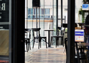 Στα  €24,4 δισ. ο κύκλος εργασιών των επιχειρήσεων τον Φεβρουάριο