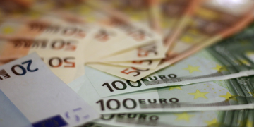 Αυξημένα φορολογικά έσοδα για τον Μάρτιο