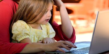 Focus Bari: Στο 95% αυξήθηκε η χρήση Internet στις ηλικίες 13 – 74 ετών