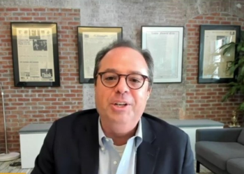 P. Spiegel (FT): Επιστροφή της Ελλάδας στην ευρωπαϊκή κανονικότητα σηματοδότησε η διακυβέρνηση Μητσοτάκη