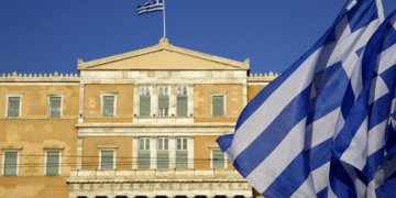 Μόνο το βαθύ κράτος μπορεί να νικήσει τον Κυριακό Μητσοτάκη