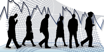 ΕΛΣΤΑΤ: Στο 9,6% υποχώρησε η ανεργία τον Οκτώβριο [πίνακες]