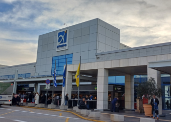 “Απογειώθηκε” η επιβατική κίνηση του αεροδρομίου Αθηνών τον Φεβρουάριο 2024