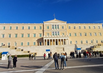 Reuters: Η ελληνική οικονομία εκτοξεύεται μετά από μία επώδυνη δεκαετία