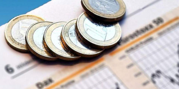 Στις αγορές βγαίνει αύριο το Ελληνικό Δημόσιο