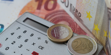 ΙΜΕ ΓΣΕΒΕΕ: Έξι μονάδες σε ένα χρόνο υποχώρησε ο δείκτης οικονομικού κλίματος των μικρών & πολύ μικρών επιχειρήσεων 