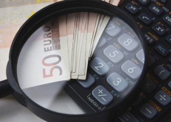 ΑΑΔΕ: Block σε 52 επιχειρήσεις με αδήλωτες πωλήσεις άνω των 18,5 εκ ευρώ μέσω διαδικτύου