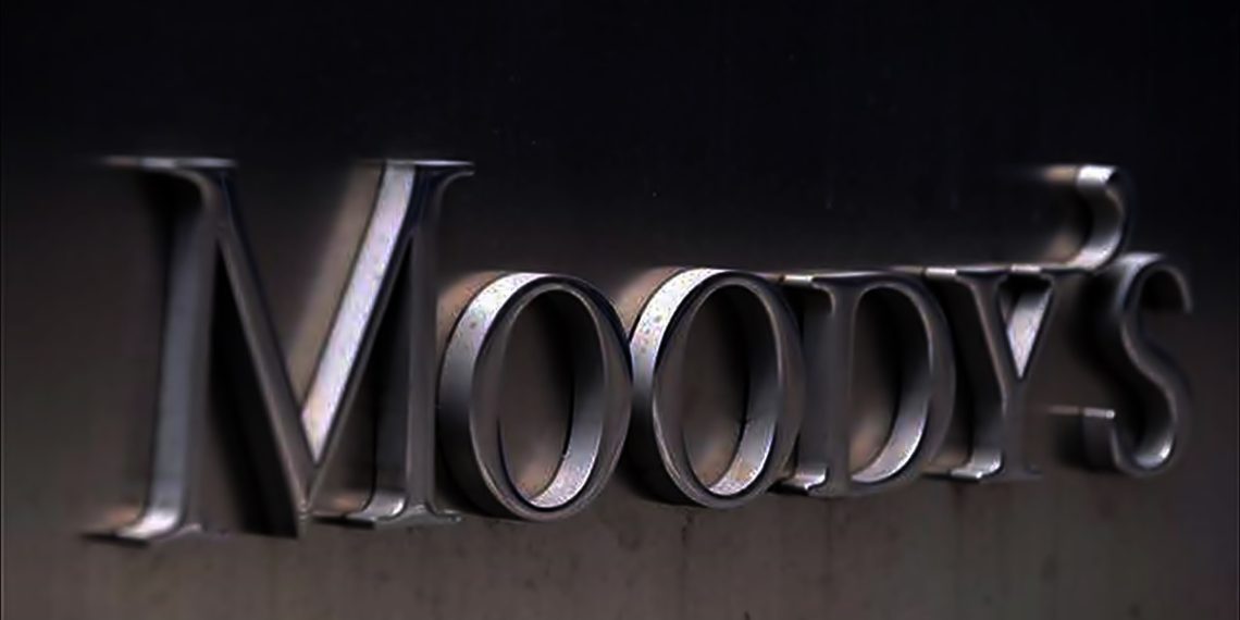Moody’s: Αναβάθμισε σε “θετικό” το outlook για την ελληνική οικονομία