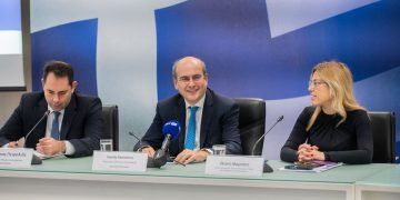 Από τα μέσα Ιανουαρίου τα μέτρα για τις τράπεζες – Όλες οι αλλαγές στις χρεώσεις / προμήθειες