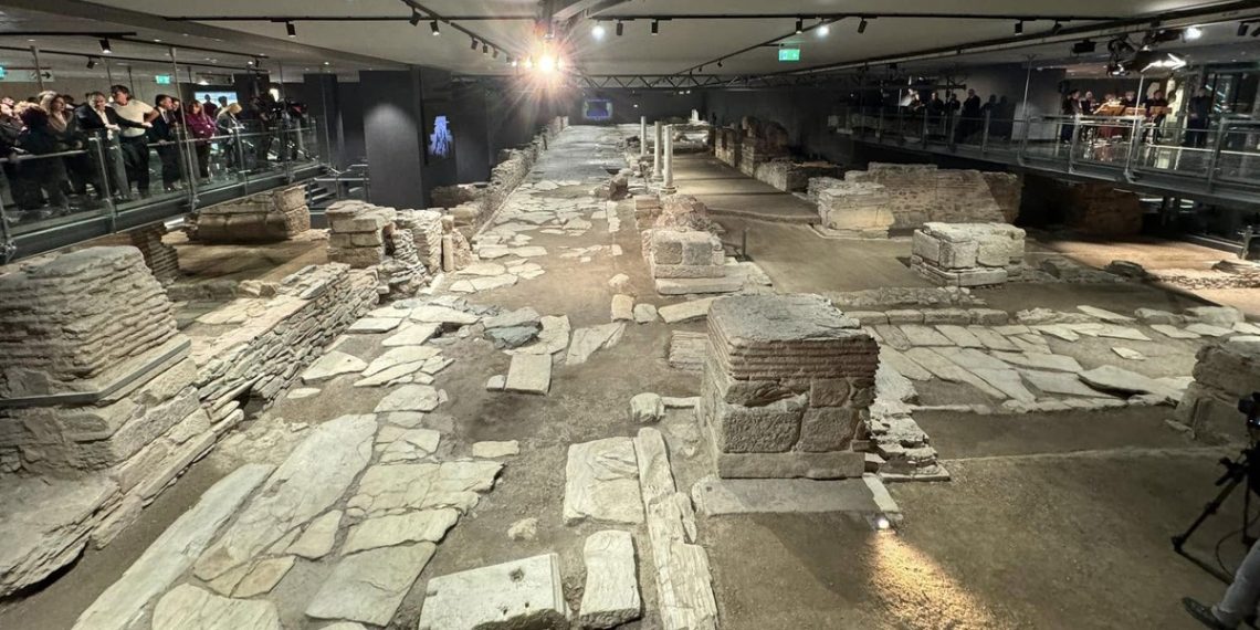 Γερμανικά ΜΜΕ για το μετρό της Θεσσαλονίκης: “Ένα από τα ομορφότερα μετρό του κόσμου”