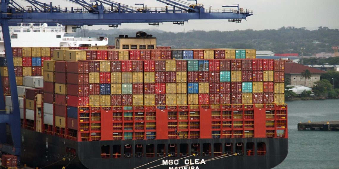 Eurostat: Υποχώρησε το εμπορικό πλεόνασμα στην ευρωζώνη τον Δεκέμβριο [γραφήματα]