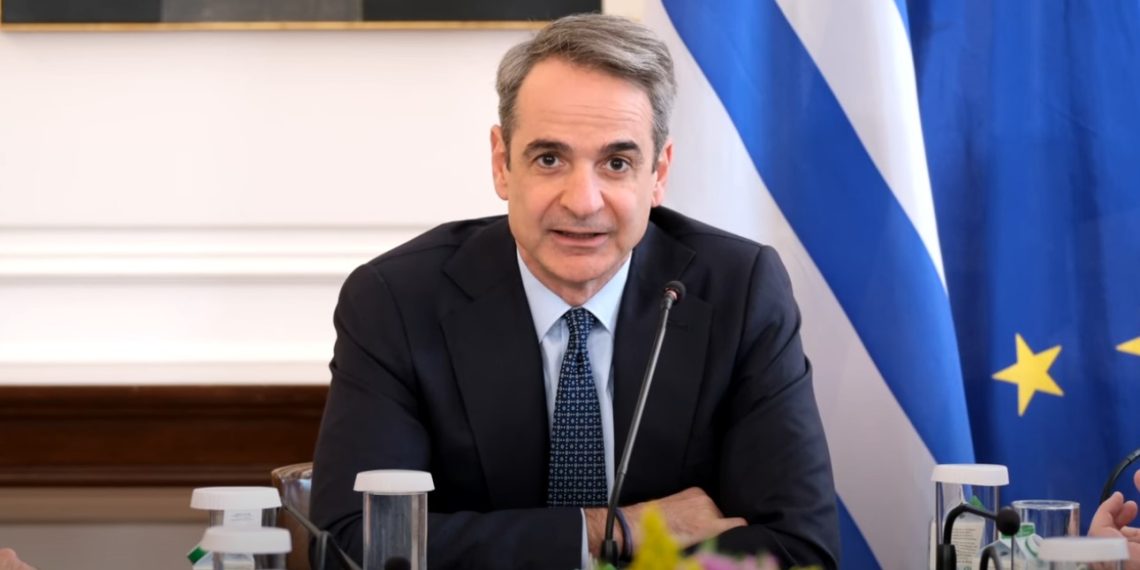 Στα €880 αυξάνεται ο κατώτατος μισθός [πίνακες – παραδείγματα]