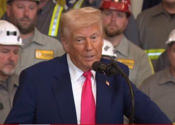 Σε ισχύ οι νέοι δασμοί Τραμπ – Στο 104% η επιβάρυνση για τα κινεζικά προϊόντα [πίνακες]