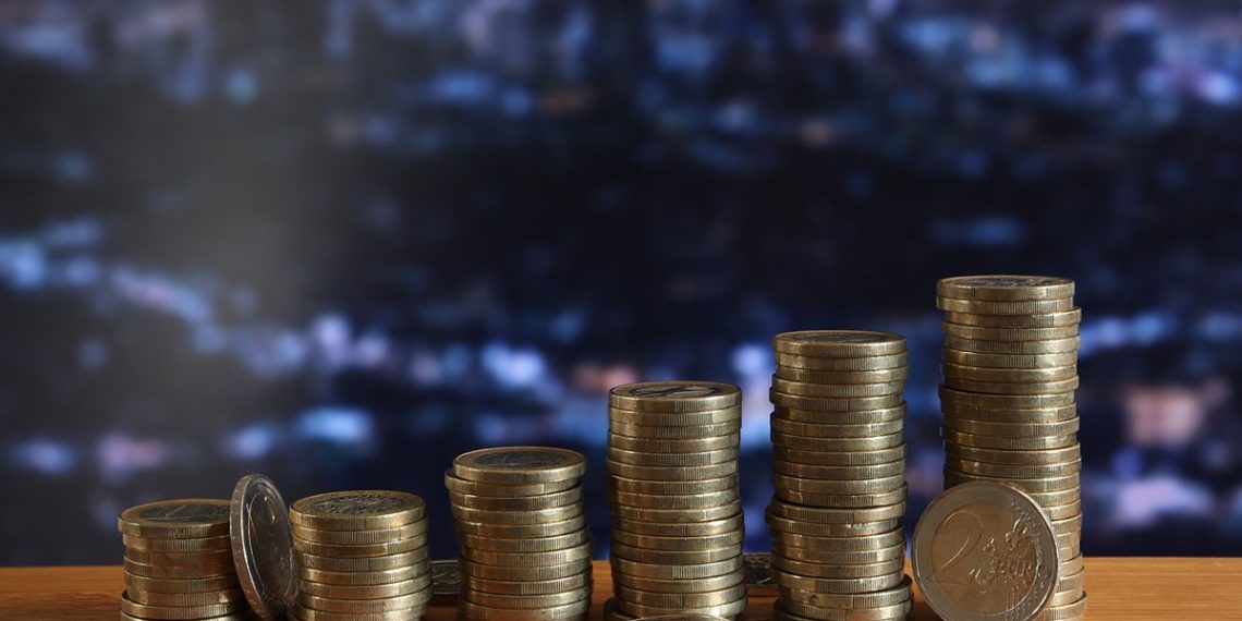 Ισχυρό πρωτογενές πλεόνασμα €5,35 δισ. στο πεντάμηνο