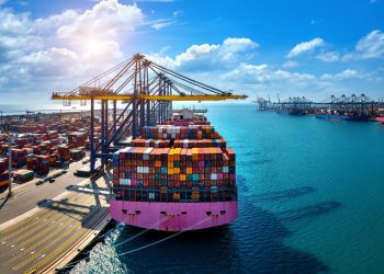 Μείωση 31,6% στο εμπορικό έλλειμμα της Ελλάδας τον Μάιο