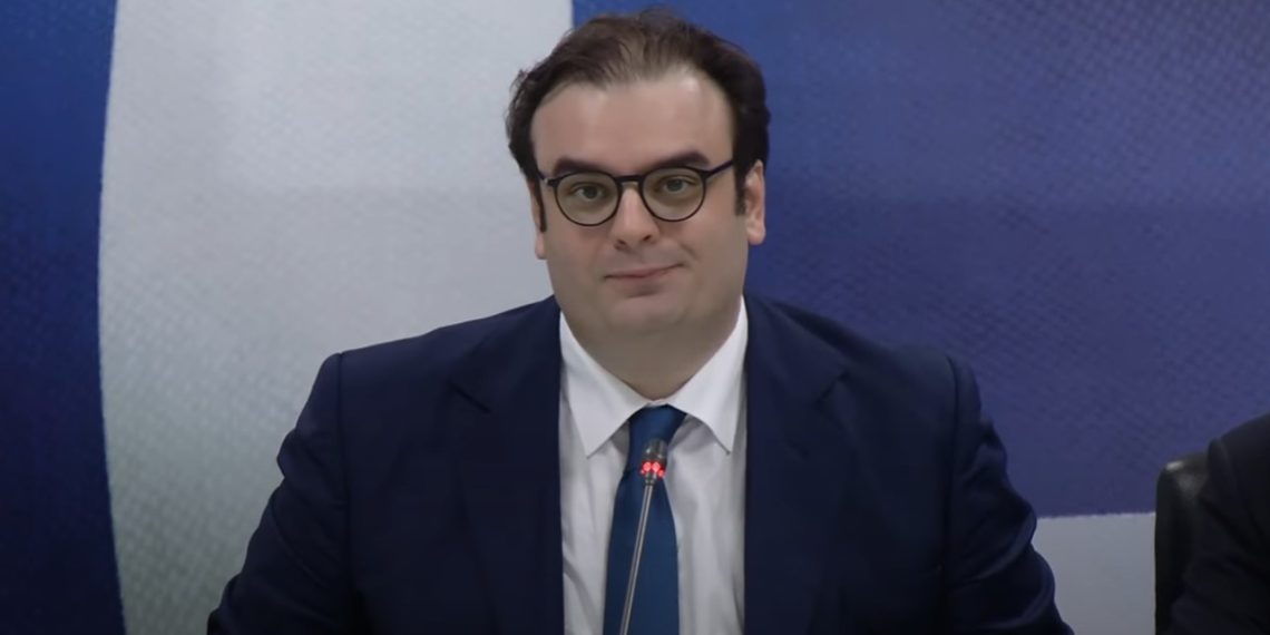 Στη Βουλή το προσχέδιο του προϋπολογισμού 2026: Μειώσεις φόρων, αυξήσεις μισθών – συντάξεων & κίνητρα για στέγαση