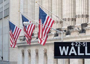 Wall Street: Ανοδικό ξεκίνημα σε μια εβδομάδα “φωτιά” για τα εταιρικά αποτελέσματα & τη Fed