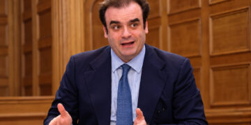 Πιερρακάκης: Το σχέδιο για υψηλότερα εισοδήματα και ισχυρότερη οικονομία το 2027
